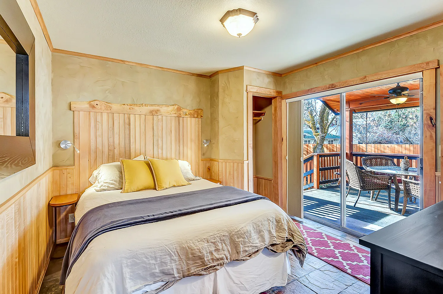 2 bed, 1200 sqft, $3,200 — Photo 4