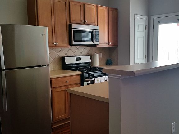 5th image of 6645 Splashwater Dr
