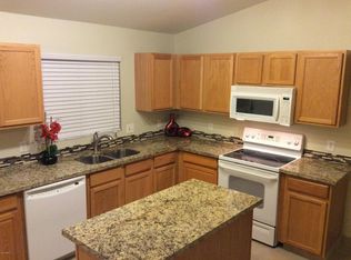 905 E Graham Ln, Apache Junction, AZ 85119