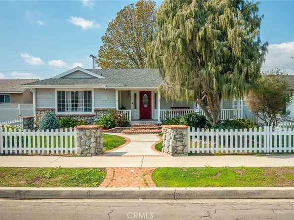 10027 Montgomery Ave, North Hills, CA 91343