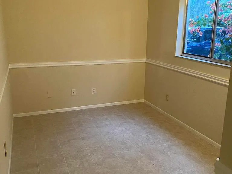 1865 Guava Ave — Photo 5