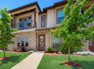 3033 Solana Cir, Denton, TX 76207