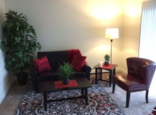 2225 N Reynolds Rd APT 2, Toledo, OH 43615