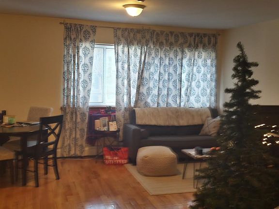 2nd image of 2650 30th St APT 1F