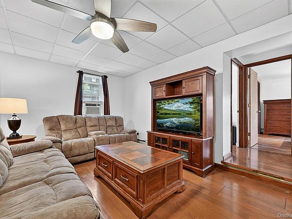 5th image of 14 Hoover Place