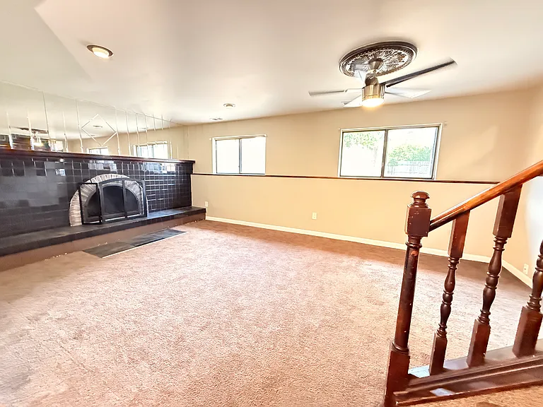 11849 Ontario Dr — Photo 14