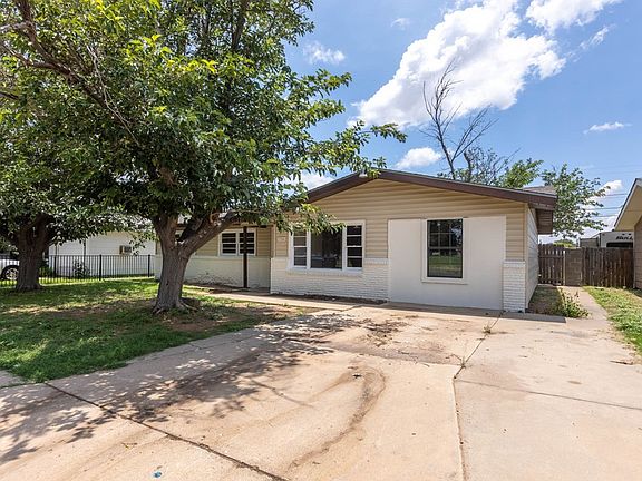 2nd image of 3758 E Everglade Ave