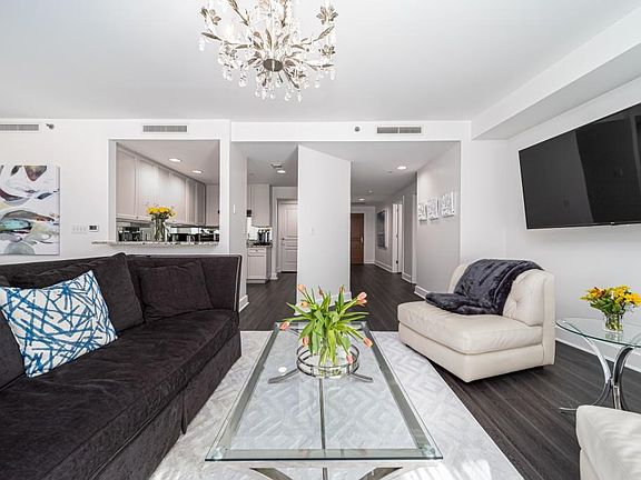 5th image of 700 Park Regency Pl #503