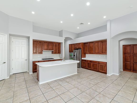 3rd image of 3002 N 50th St