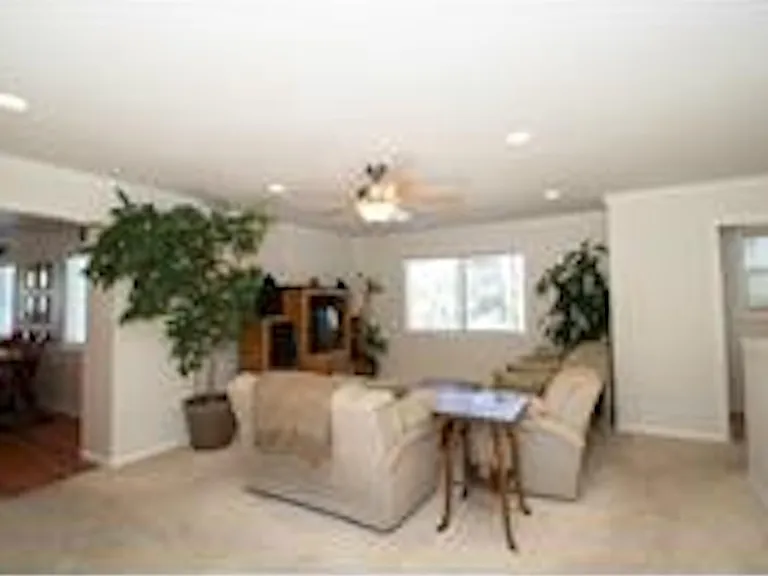 199 Cypress Ave — Photo 12
