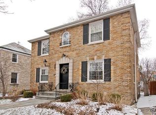 1117 Rossell Ave, Oak Park, IL 60302
