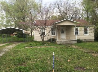 406 Jefferson Ave, Berryville, AR 72616