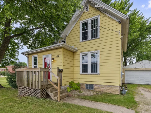 612 Blaine St, Belvidere, IL 61008