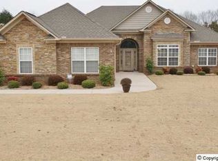 115 Dogwood Ridge Dr, New Market, AL 35761