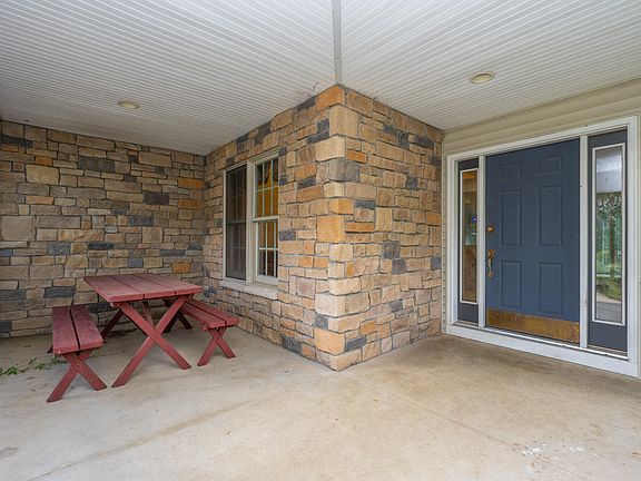 2nd image of 5789 Rolling Pines Ct