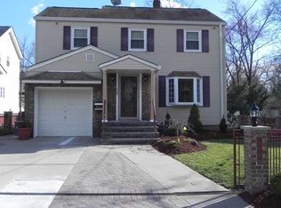 394 W Ivy Ln, Englewood, NJ 07631