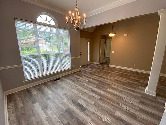 3rd image of 206 Quinelle Dr