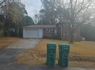511 Pinecrest Dr, Warner Robins, GA 31093