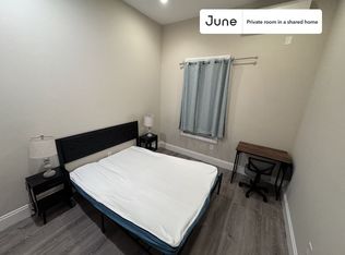 39A Broome St #A, Brooklyn, NY 11222