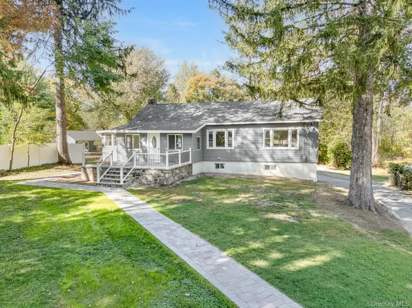1802 Amazon Road, Mohegan Lake, NY 10547