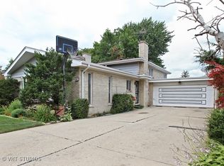 4020 N Shore Ave, Lincolnwood, IL 60712