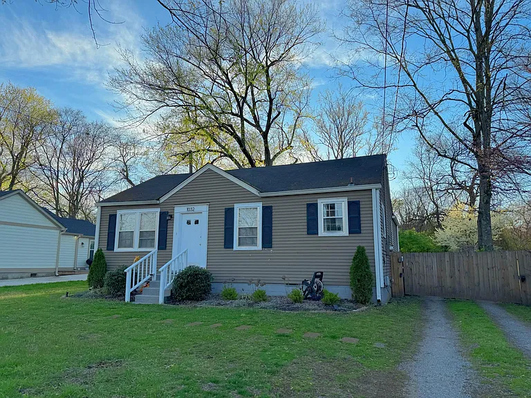 1032 Horseshoe Dr — Photo 4
