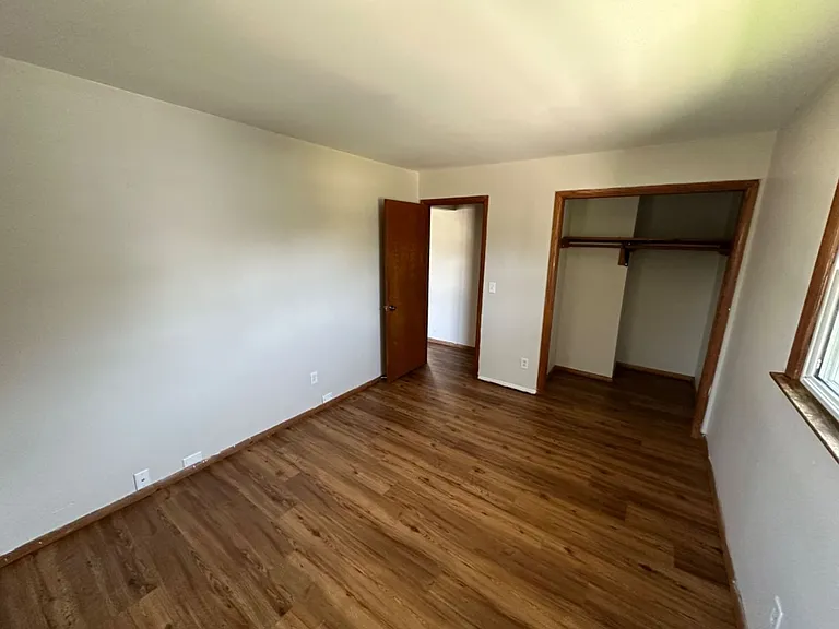 343 W Newhall Ave. (8 Unit) — Photo 5