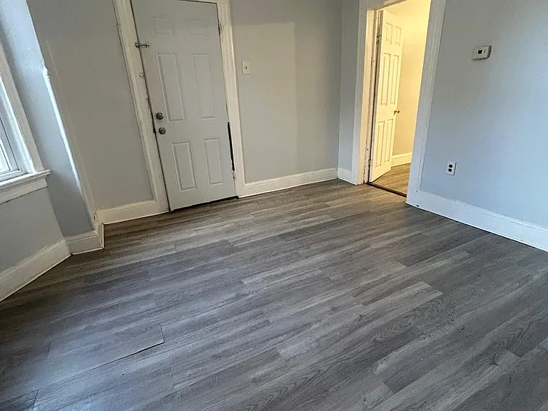52 Kent St #1 — Photo 2