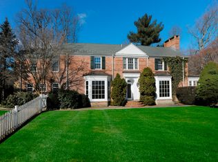 47 Pecksland Rd, Greenwich, CT 06831