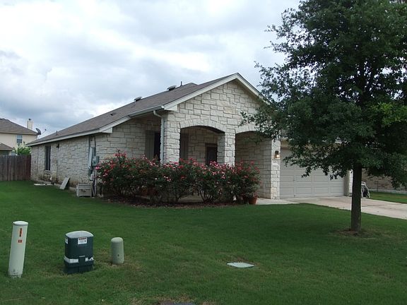 3rd image of 308 Lone Star Blvd