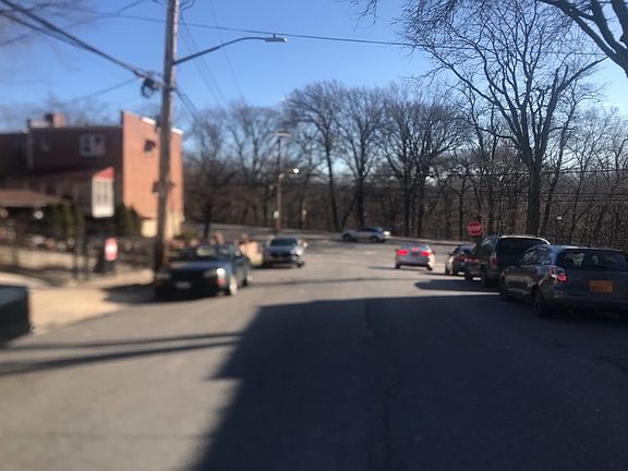 5th image of 3912 Murdock Ave
