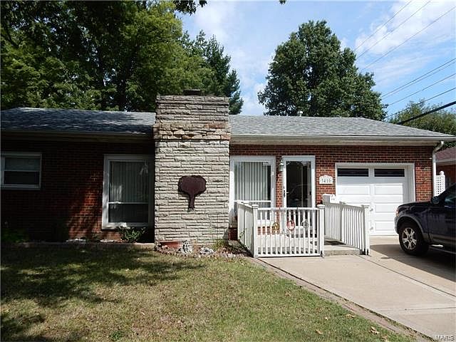 1st image of 3410 Terrace Ln