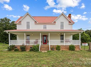 4220 Forest View Rd, Blacksburg, SC 29702