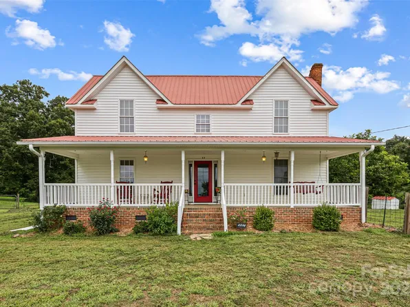 4220 Forest View Rd, Blacksburg, SC 29702