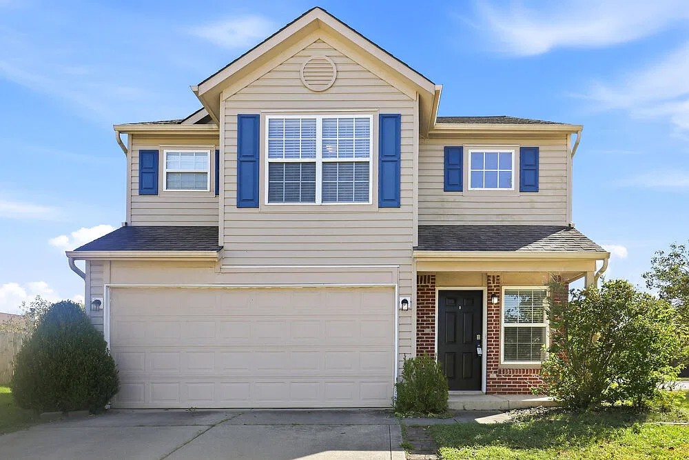 3 bed, 2.5 bath, 1830 sqft, $1,915 — Photo 1