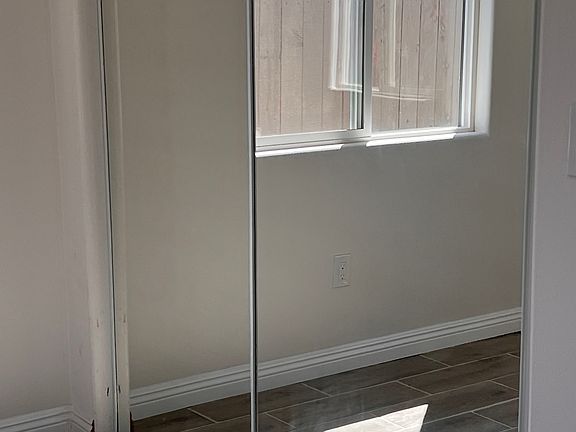 5th image of 1515 Walton St #2