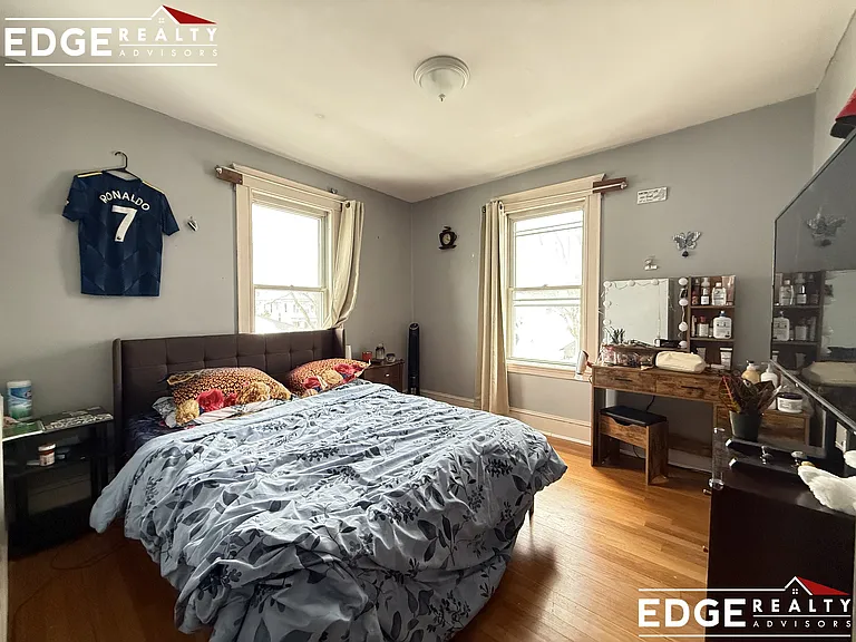 29 Washington Ave — Photo 6