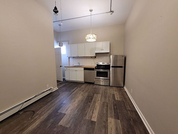 2nd image of 531 Carothers Ave APT 1
