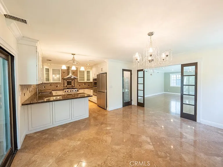 2217 Loma Verde Dr — Photo 4