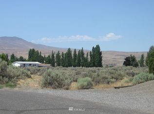 422 Date Pl SW, Mattawa, WA 99349