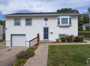 830 SE 36th Ter, Topeka, KS 66605