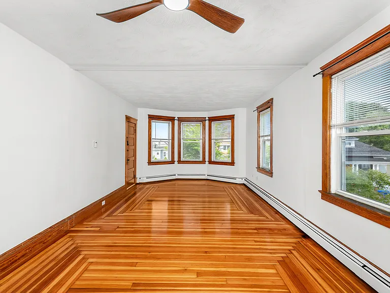 199-201 Woodward Ave #2 — Photo 9