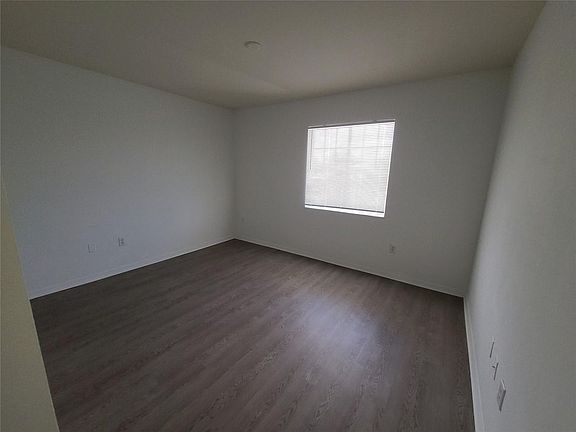 3rd image of 6529 Emerald Dunes Dr #319
