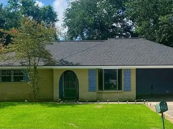 114 Japonica Dr, Lafayette, LA 70501