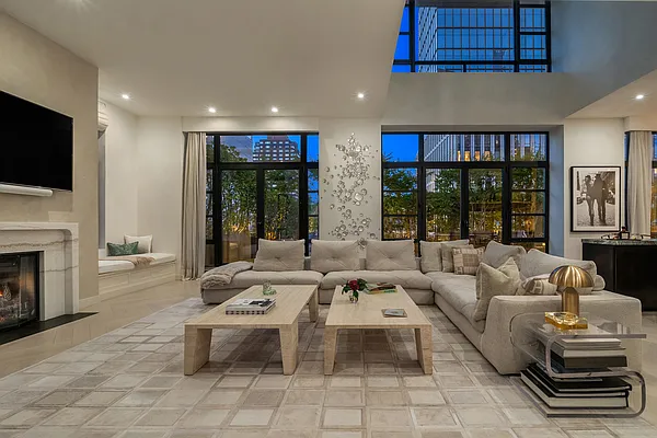 Living room, photo 9