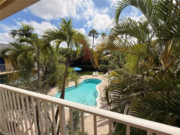4290 Gulfstream DR #12, NAPLES, FL 34112