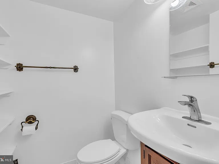 12413 Braxfield Ct #3 — Photo 4