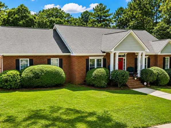 129 Larkspur Dr, Albany, GA 31721