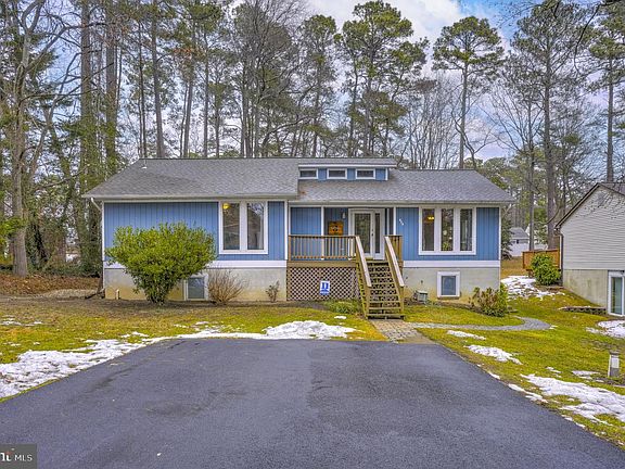 2nd image of 454 Buckler Dr