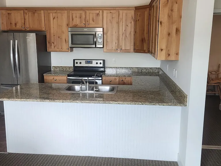 702 Chambers Ave #1B — Photo 4